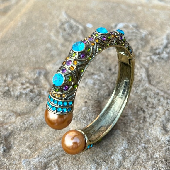 Heidi Daus Coral Pearl Clamp Bangle with Aqua Crystals - Picture 3 of 17